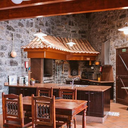 Seixal Sunny Villa A & B By Amazing Madeira الغرفة الصورة